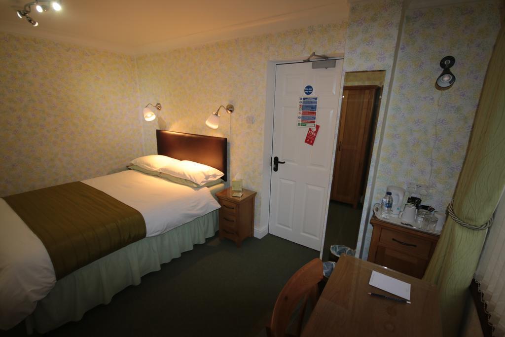 Eagles Guest House Lincoln Exterior photo